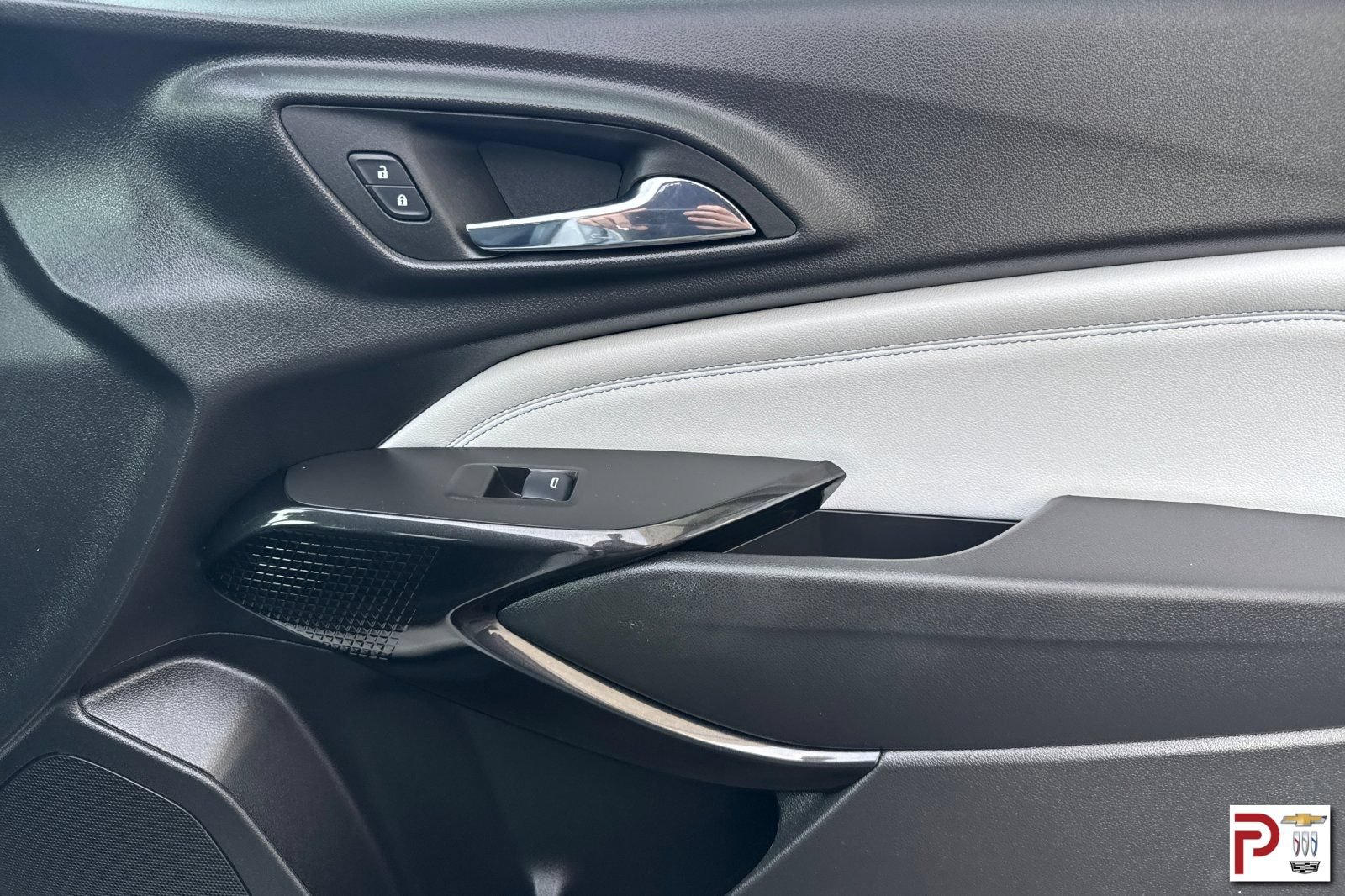 Certified 2024 Chevrolet Trax LT FWD image 19