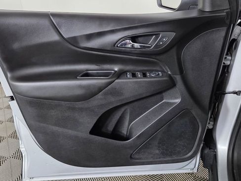 Used 2019 Chevrolet Equinox LT FWD image 11