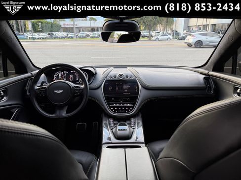 Used 2021 Aston Martin DBX image 17