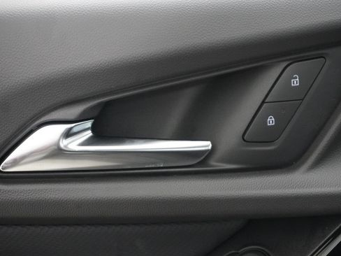 New 2026 Chevrolet Equinox LT image 14