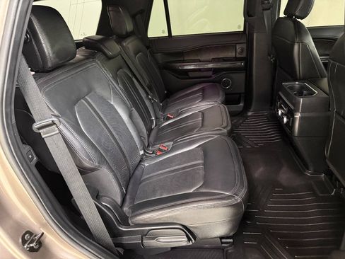 Used 2018 Ford Expedition Limited RWD image 35