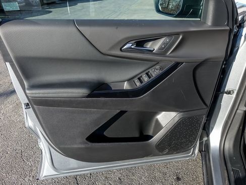 New 2026 Chevrolet Equinox LT w/ LPO, Floor Liner Package image 11