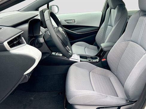 New 2025 Toyota Corolla SE image 20