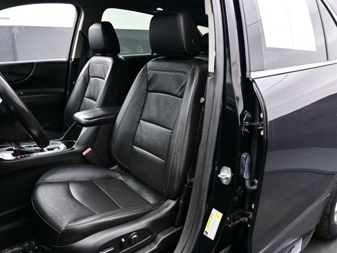 Used 2020 Chevrolet Equinox Premier image 13