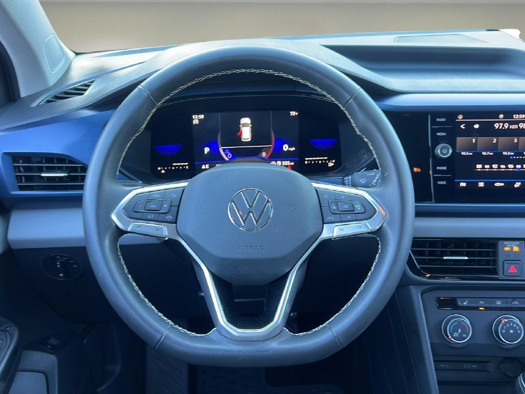 Used 2022 Volkswagen Taos SE FWD image 14