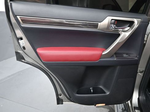 Used 2021 Lexus GX 460 Premium AWD/4WD image 18