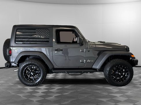 Used 2022 Jeep Wrangler Sport AWD/4WD image 9