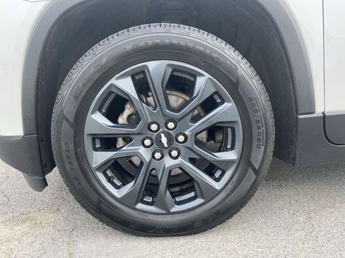 Used 2021 Chevrolet Traverse RS AWD/4WD image 17