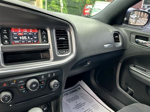 Used 2014 Dodge Charger SE image 20