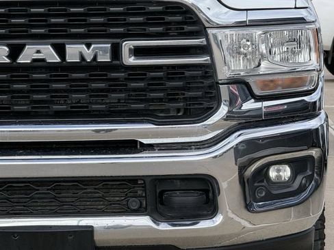 Used 2024 RAM 2500 Big Horn w/ Off Road Package AWD/4WD image 9