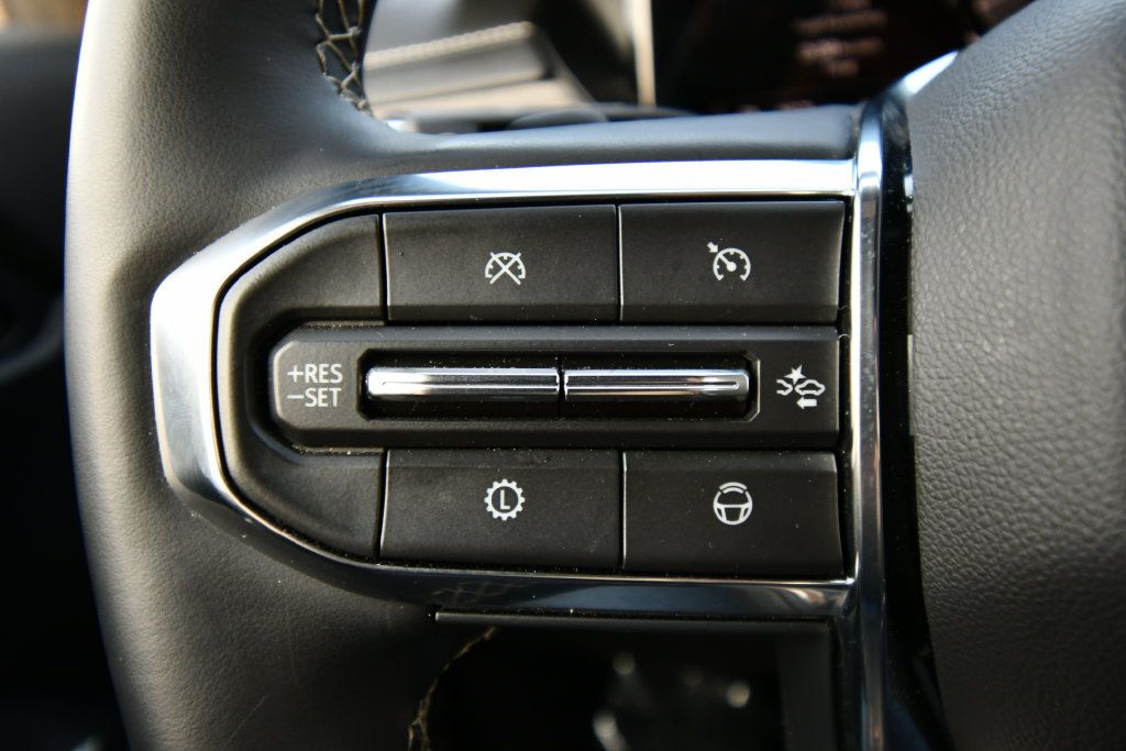 Used 2024 GMC Acadia Denali w/ Super Cruise Package AWD/4WD image 23