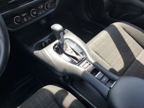 Certified 2023 Honda HR-V LX image 35