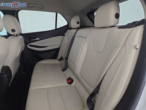 Used 2022 Buick Encore GX Essence FWD image 28