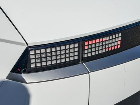 Certified 2024 Hyundai Ioniq 5 SEL RWD image 10