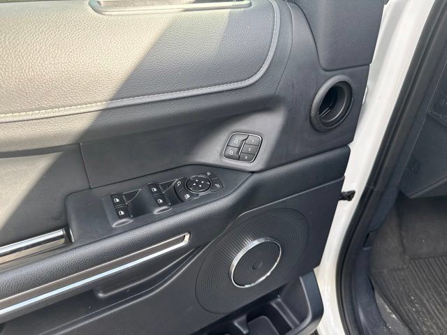 Used 2022 Ford Expedition XLT AWD/4WD image 14