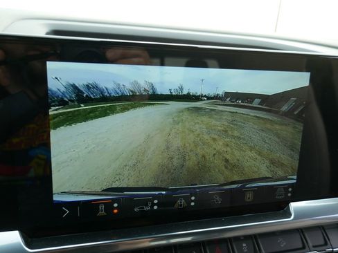 New 2026 GMC Sierra 2500 SLT w/ SLT Premium Package image 31