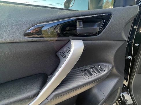 Used 2018 Mitsubishi Eclipse Cross LE image 13