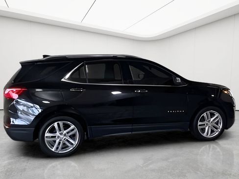 Used 2020 Chevrolet Equinox Premier w/ LPO, Floor Liner Package AWD/4WD image 5