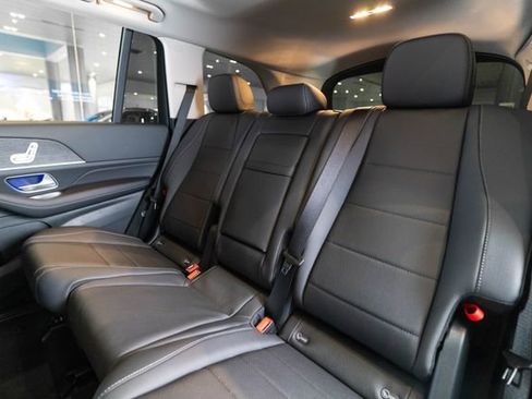 New 2026 Mercedes-Benz GLS 450 4MATIC image 30
