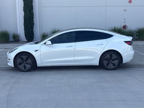 Used 2020 Tesla Model 3 Standard Range Plus RWD image 6