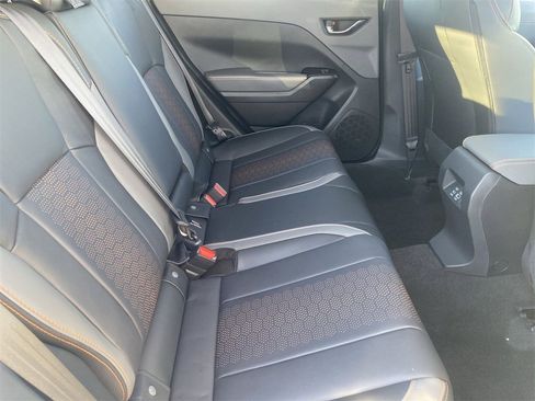New 2025 Subaru Crosstrek 2.5i Limited w/ Popular Package #3A image 9