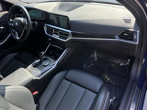 Used 2022 BMW 330i Sedan w/ Driving Assistance Package image 11