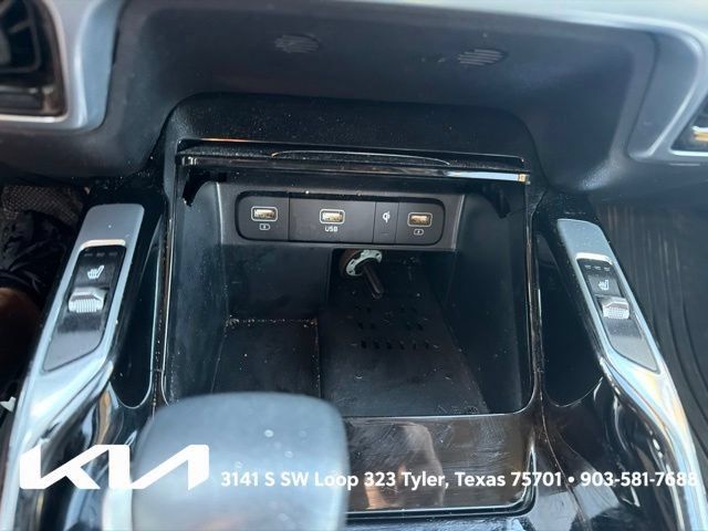 Certified 2023 Kia Sorento SX AWD/4WD image 21