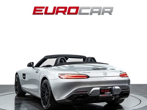 Used 2019 Mercedes-Benz AMG GT Roadster image 4