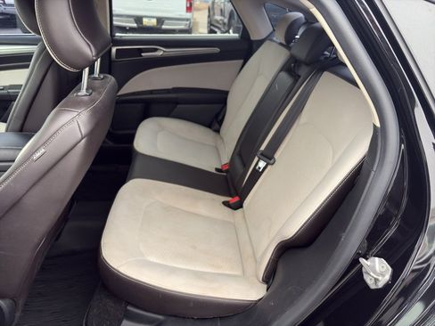 Used 2019 Ford Fusion SE w/ Equipment Group 151A image 20