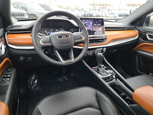 Certified 2024 Jeep Compass Limited image 21