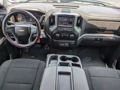 Used 2021 Chevrolet Silverado 1500 Custom AWD/4WD image 16
