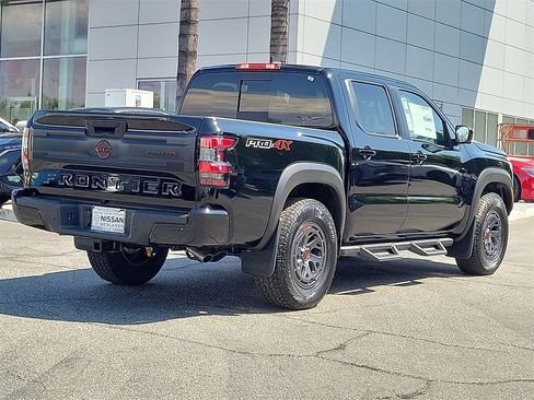 New 2025 Nissan Frontier PRO-4X w/ Pro Premium Package image 2