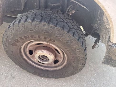 Used 2025 Ford F350 XL w/ XL Off-Road Package image 3