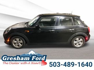 Used 2016 MINI Cooper 4-Door Hardtop video 2