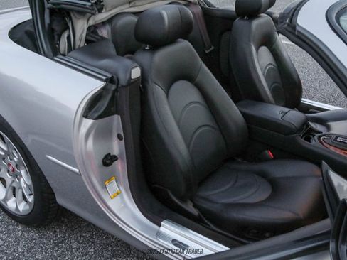 Used 2001 Jaguar XK8 Convertible image 47