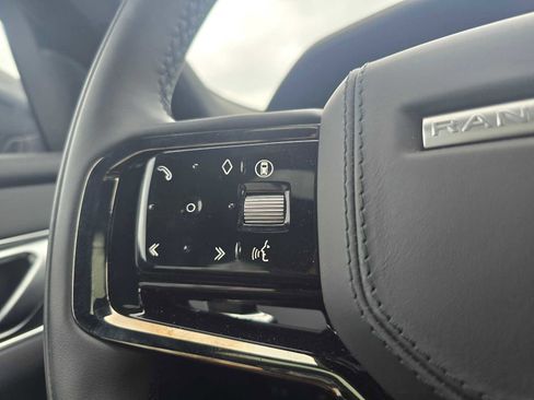 Certified 2025 Land Rover Range Rover Velar Dynamic SE image 32