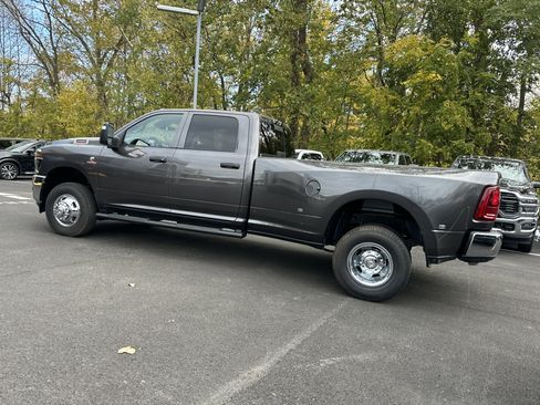 New 2026 RAM 3500 Tradesman image 23