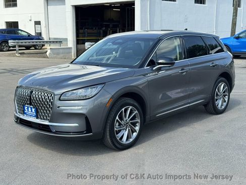 Used 2024 Lincoln Corsair AWD w/ Equipment Group 101A image 6