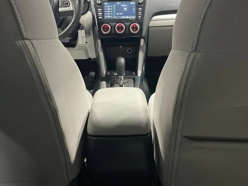 Used 2017 Subaru Forester 2.5i Premium w/ All-Weather Package AWD/4WD image 32
