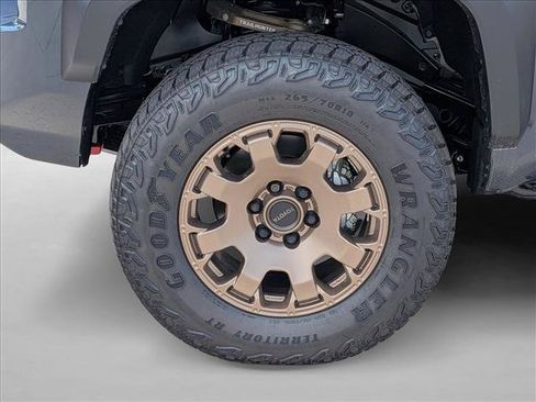 New 2026 Toyota Tacoma 4x4 Double Cab Hybrid image 10
