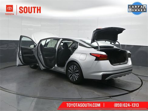 Used 2025 Nissan Altima 2.5 SV image 52