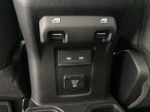 Used 2024 Jeep Gladiator Sport image 19