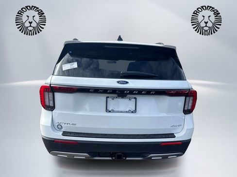 New 2026 Ford Explorer Active w/ Active Comfort Package image 6