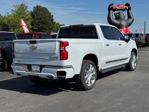 New 2026 Chevrolet Silverado 1500 High Country AWD/4WD image 3