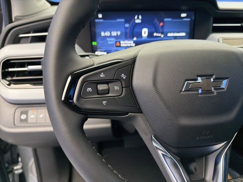 New 2027 Chevrolet Bolt LT w/ Comfort Package FWD image 16