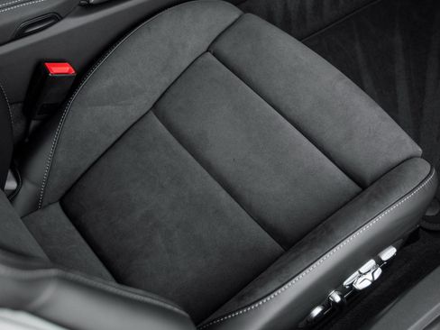 Used 2025 Porsche 718 Boxster Spyder RS image 36