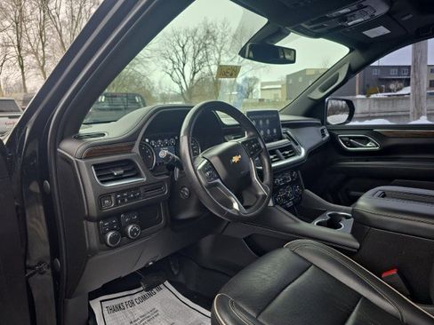 Used 2021 Chevrolet Tahoe Premier image 3