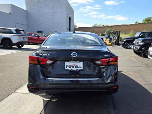Used 2022 Nissan Altima 2.5 SV image 5