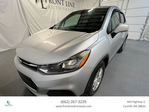 Used 2020 Chevrolet Trax LS w/ Tint and Cruise Package FWD image 3