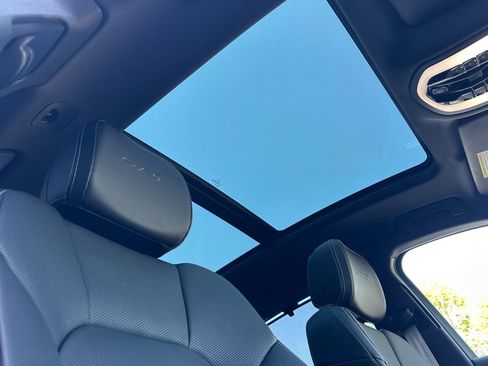 New 2026 Porsche Macan GTS image 19